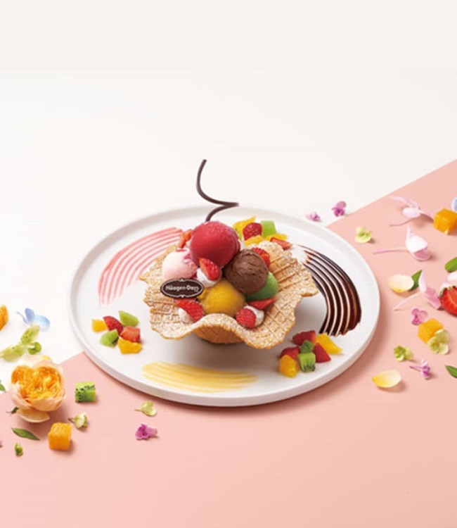 A plate of Häagen-Dazs products 